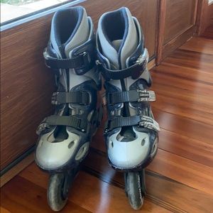 Europa Roller bladed